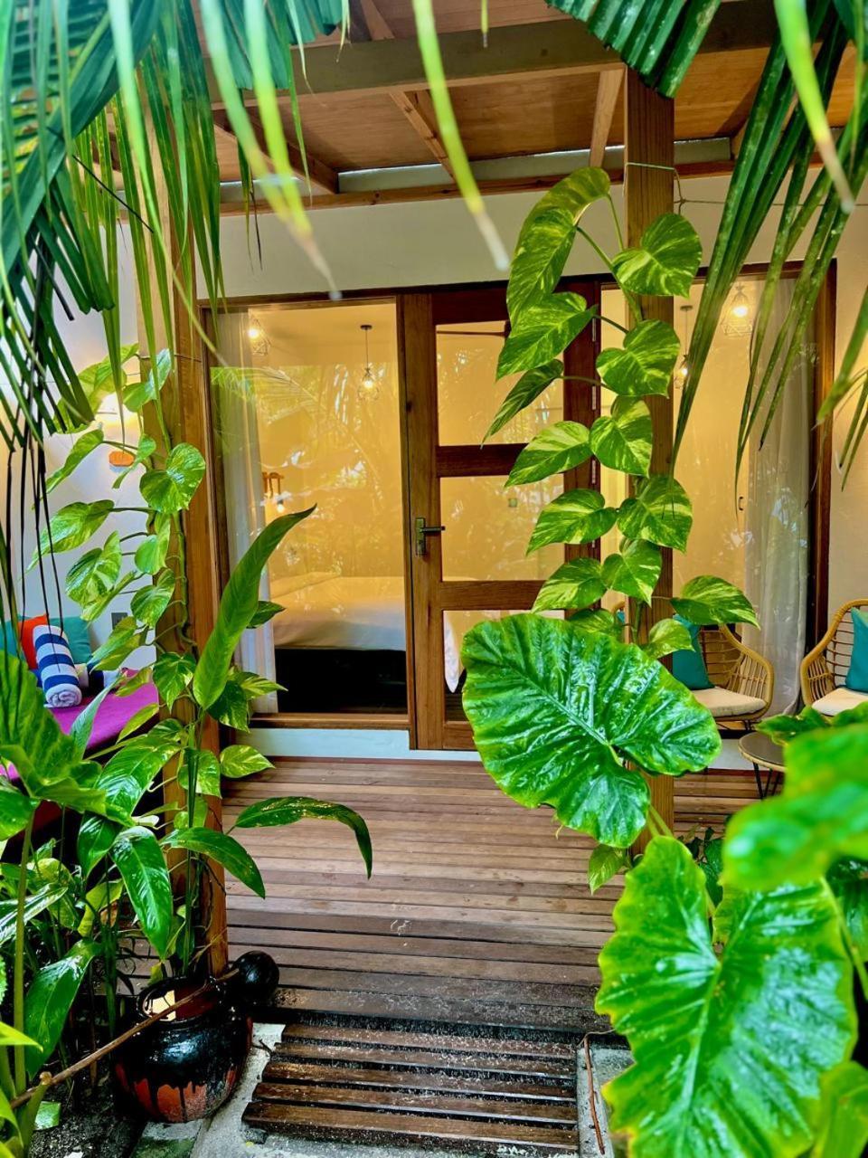 Seaside Dhigurah Hotell Dhigurah  Exteriör bild